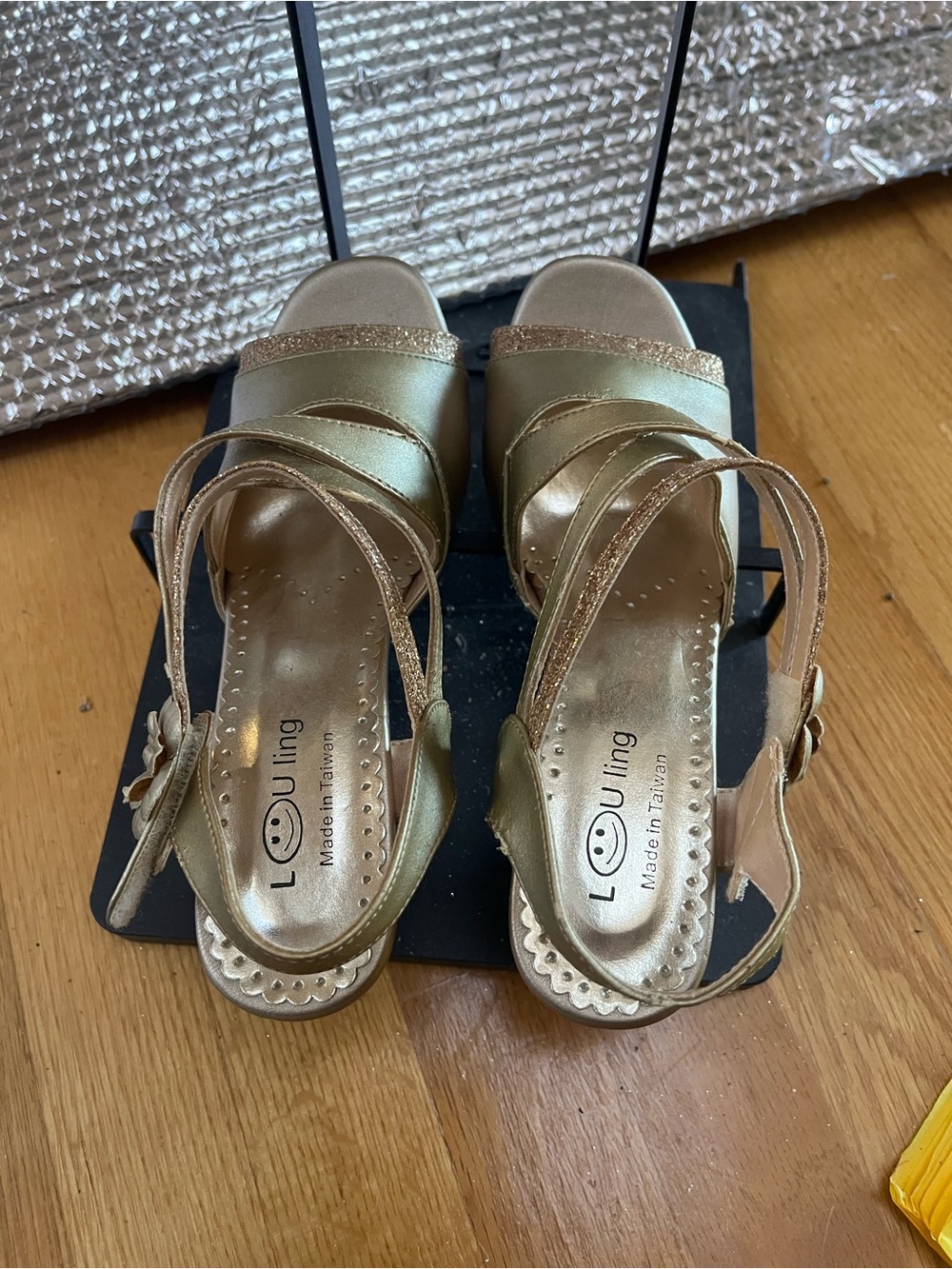 Gold Womens Strappy Slingback Dancing Shoes